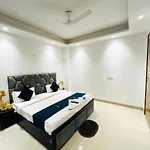 24 Malviya Nagar