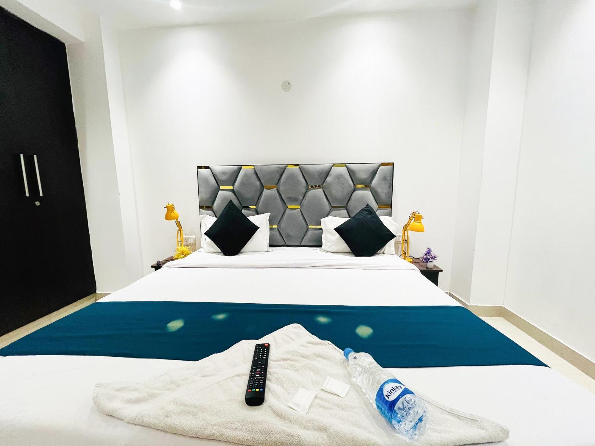 Couette-café 24 Malviya Nagar 3*